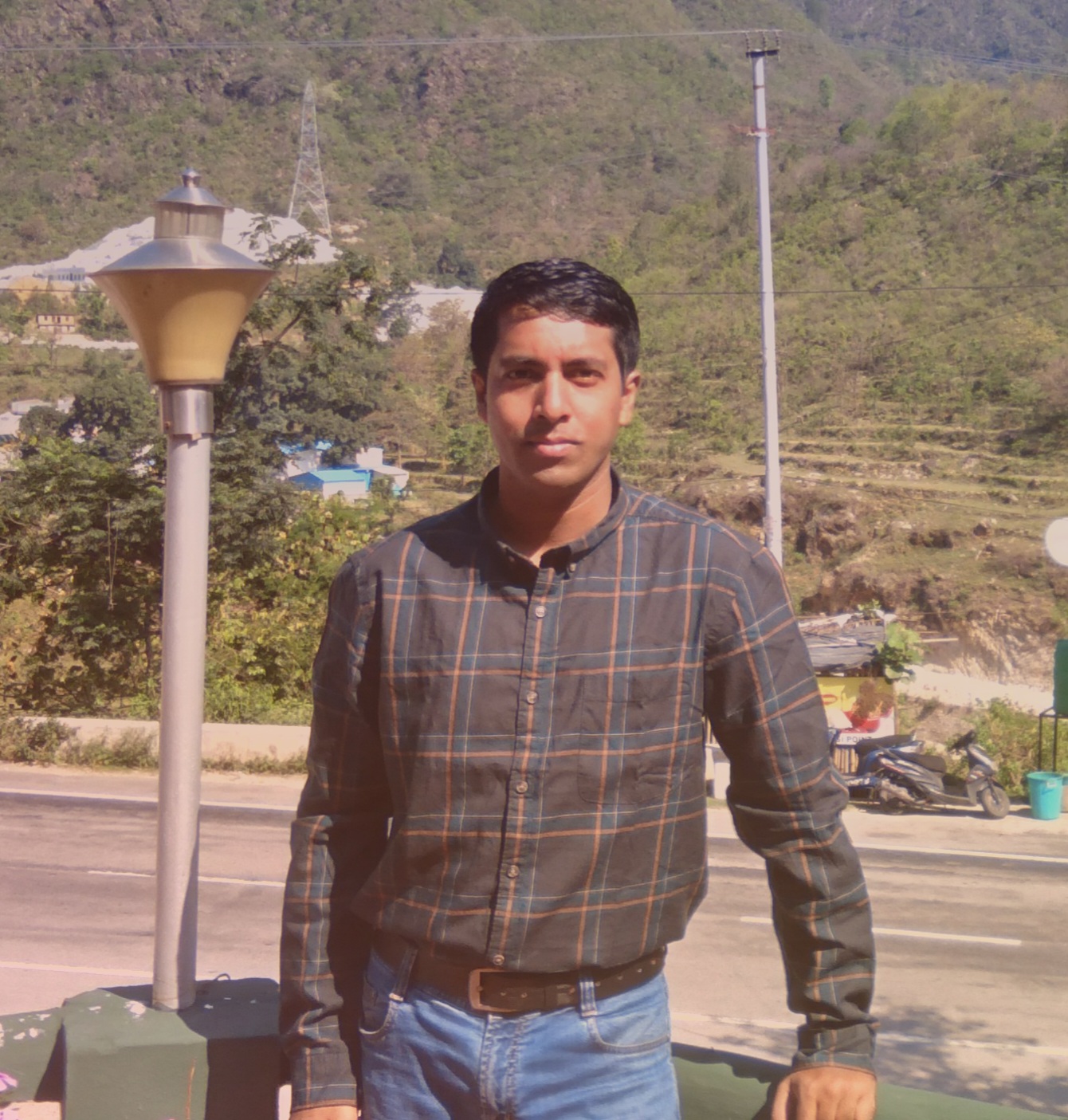 Debajyoti Das — Senior AI Product Manager